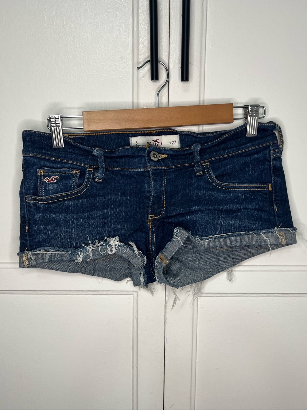 Hollister Low Rise SoCal Stretch Denim Short Shorts | Size 5